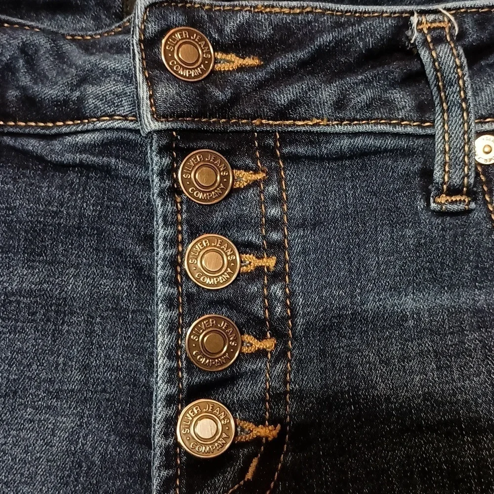 Silver Suki Slim Boot Button Fly Jeans Size 33 - Picture 6 of 9